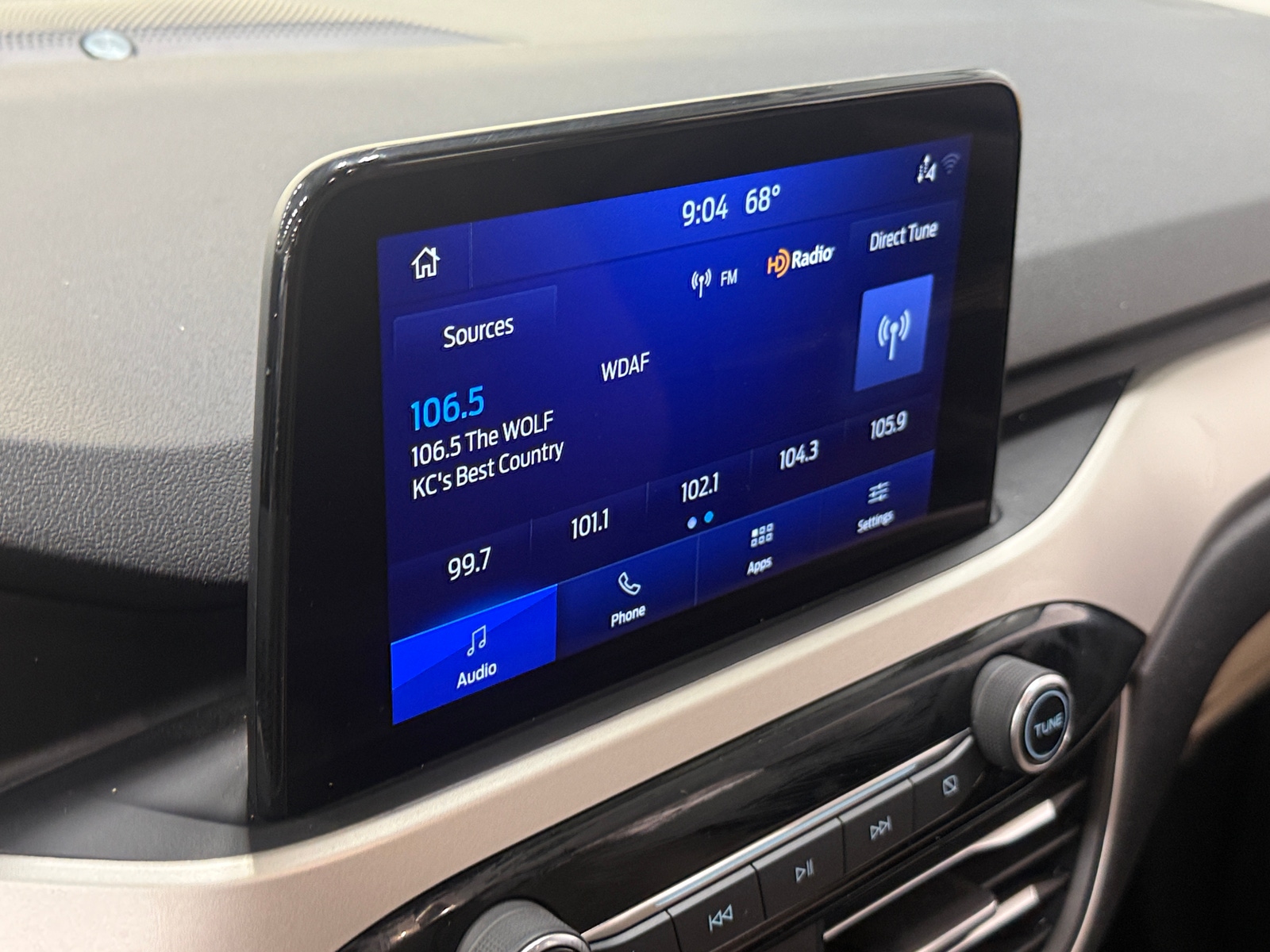 Thumbnail: 2021 Ford Escape - 3