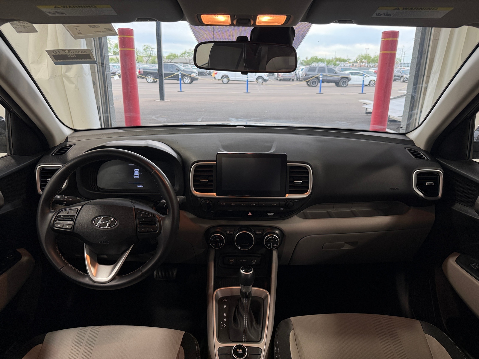 Thumbnail: 2023 Hyundai Venue - 3