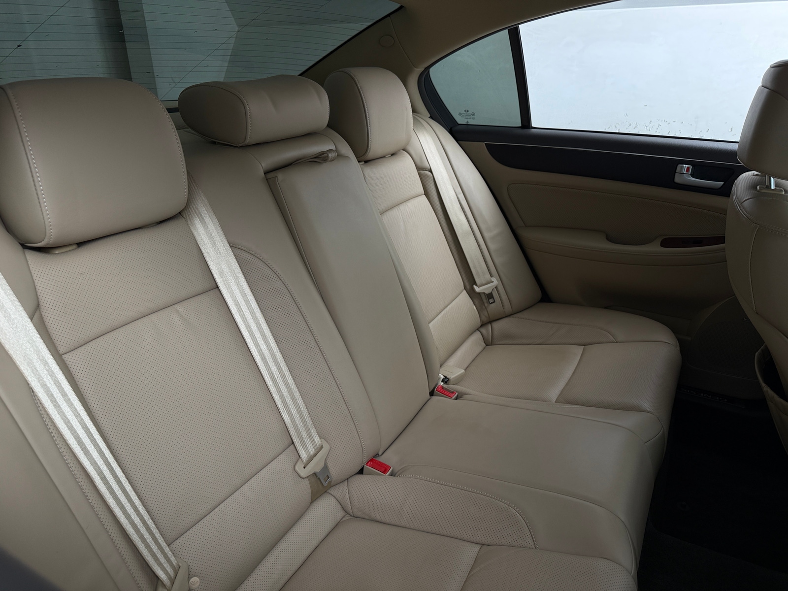 Thumbnail: 2012 Hyundai Genesis - 5