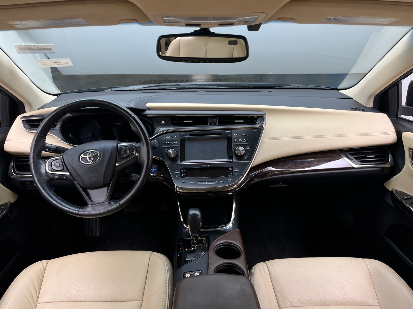 Thumbnail: 2015 Toyota Avalon - 2