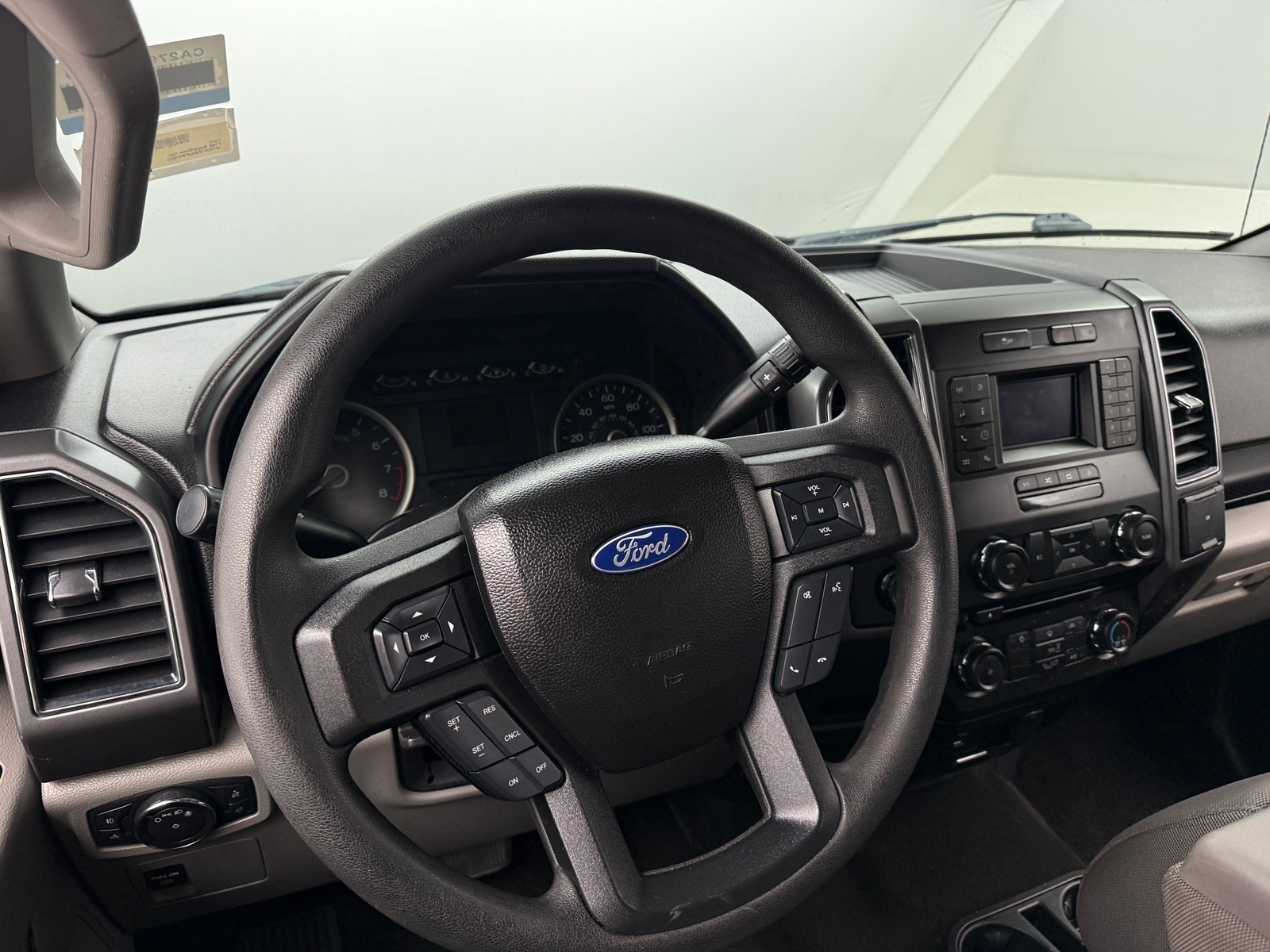 Thumbnail: 2018 Ford Econoline - 5