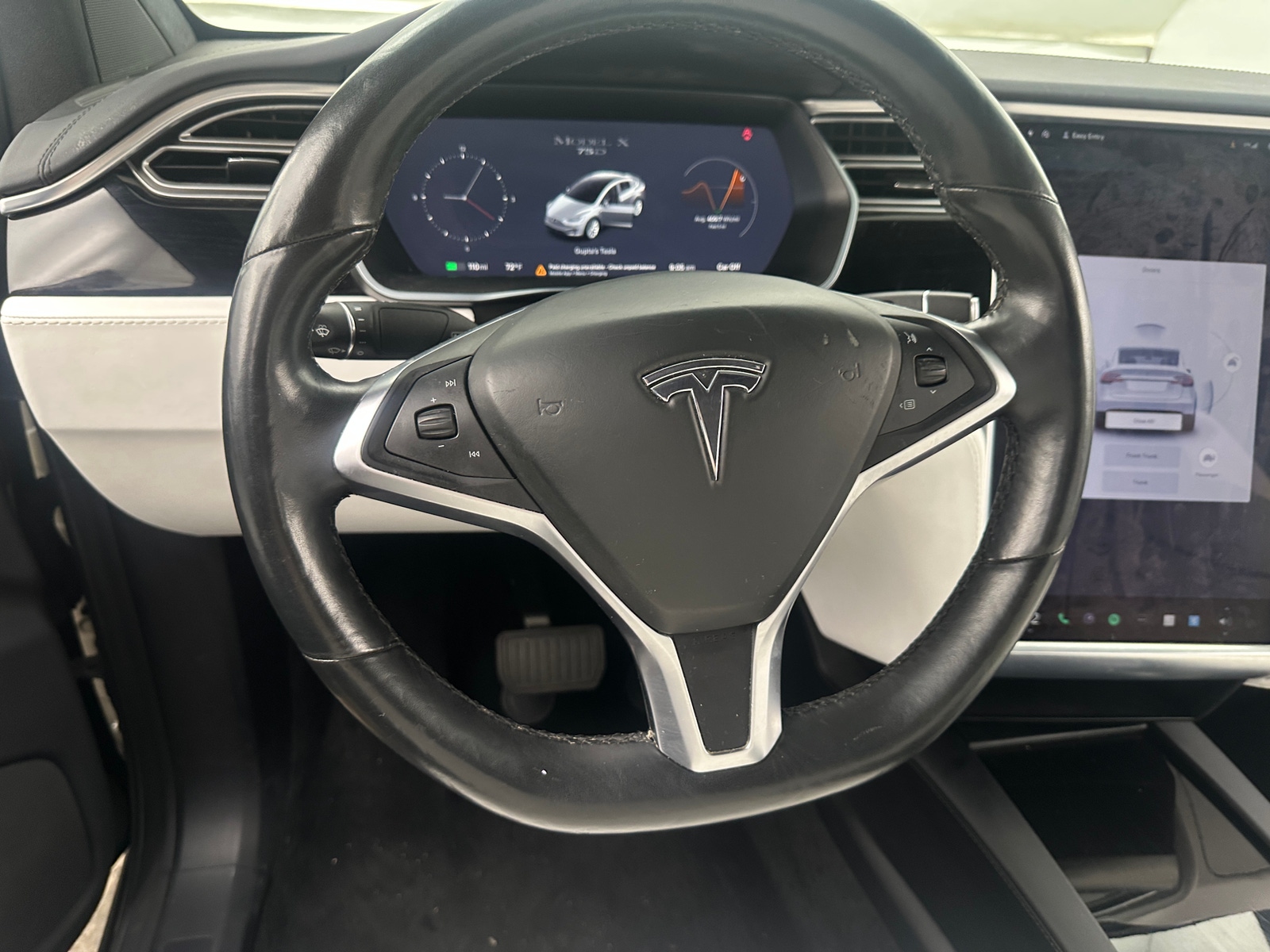 Thumbnail: 2018 Tesla Model X - 4