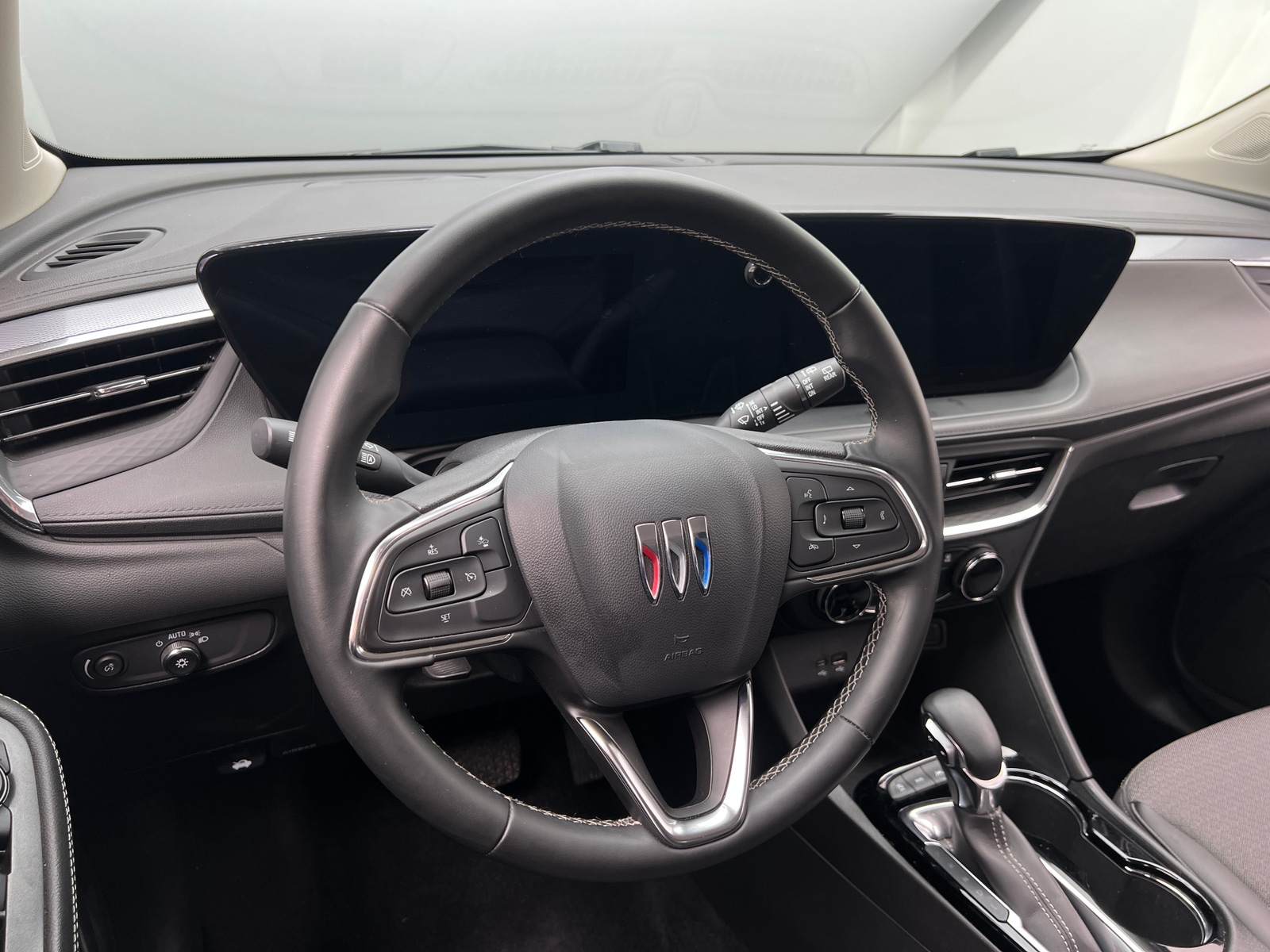 Thumbnail: 2025 Buick Encore GX - 4