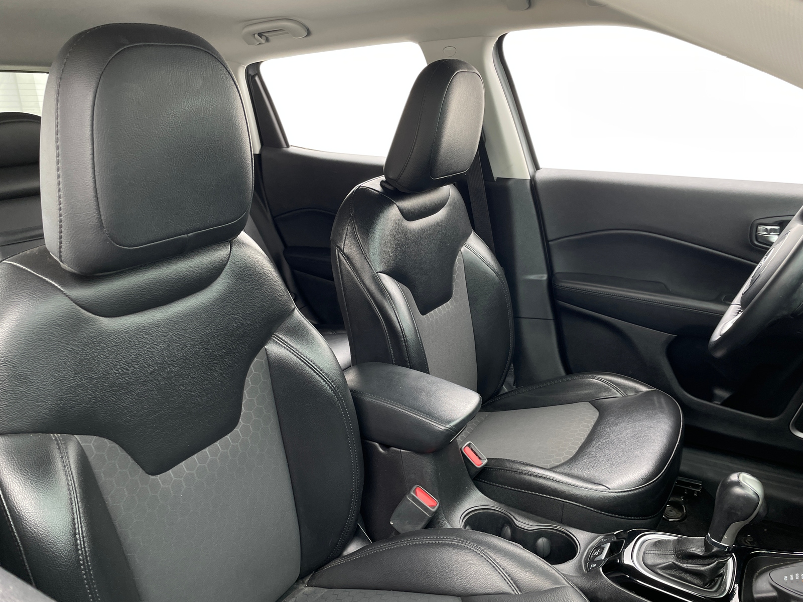 Thumbnail: 2018 Jeep Compass - 2