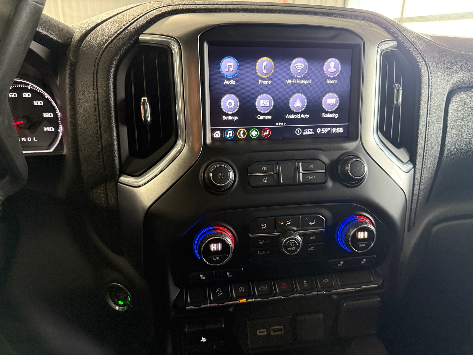 Thumbnail: 2020 Chevrolet Silverado 1500 - 3