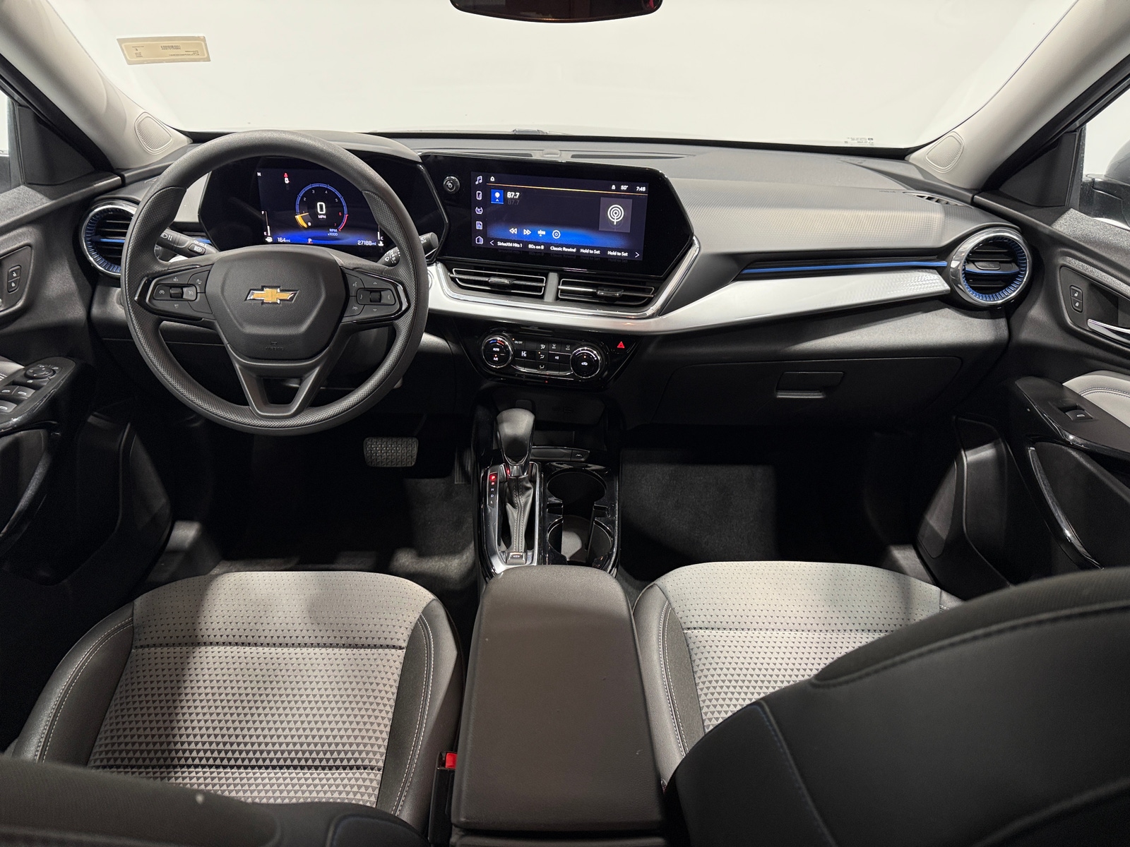 Thumbnail: 2025 Chevrolet Trax - 3