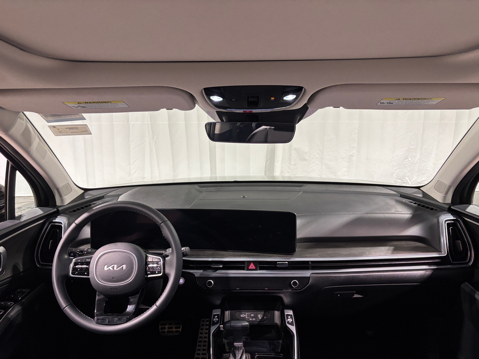 Thumbnail: 2025 Kia Sorento - 2