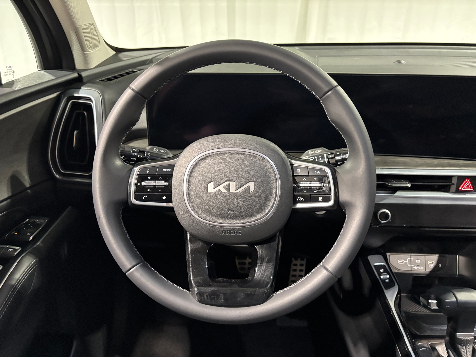 Thumbnail: 2025 Kia Sorento - 4