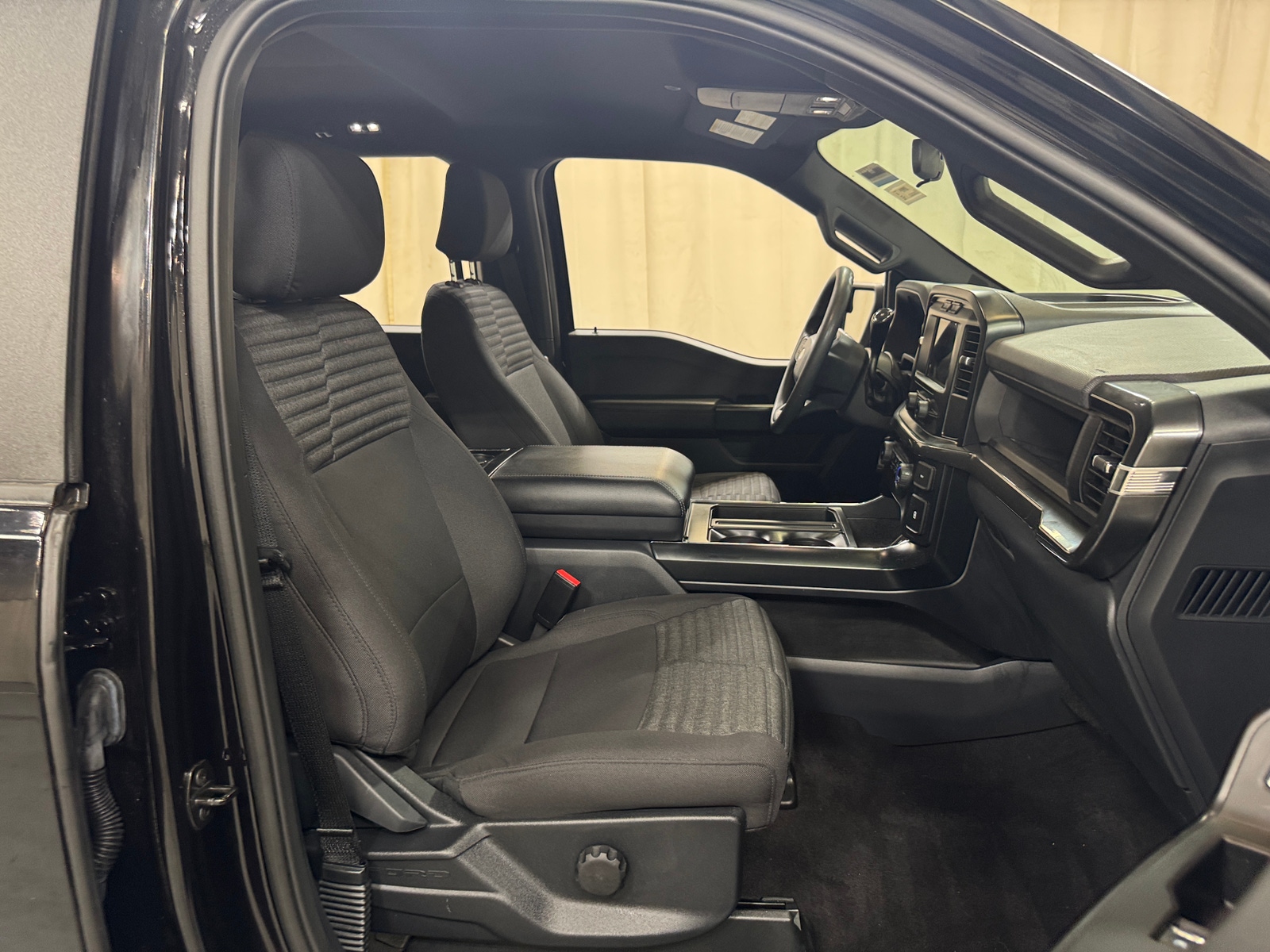 Thumbnail: 2023 Ford Econoline - 2