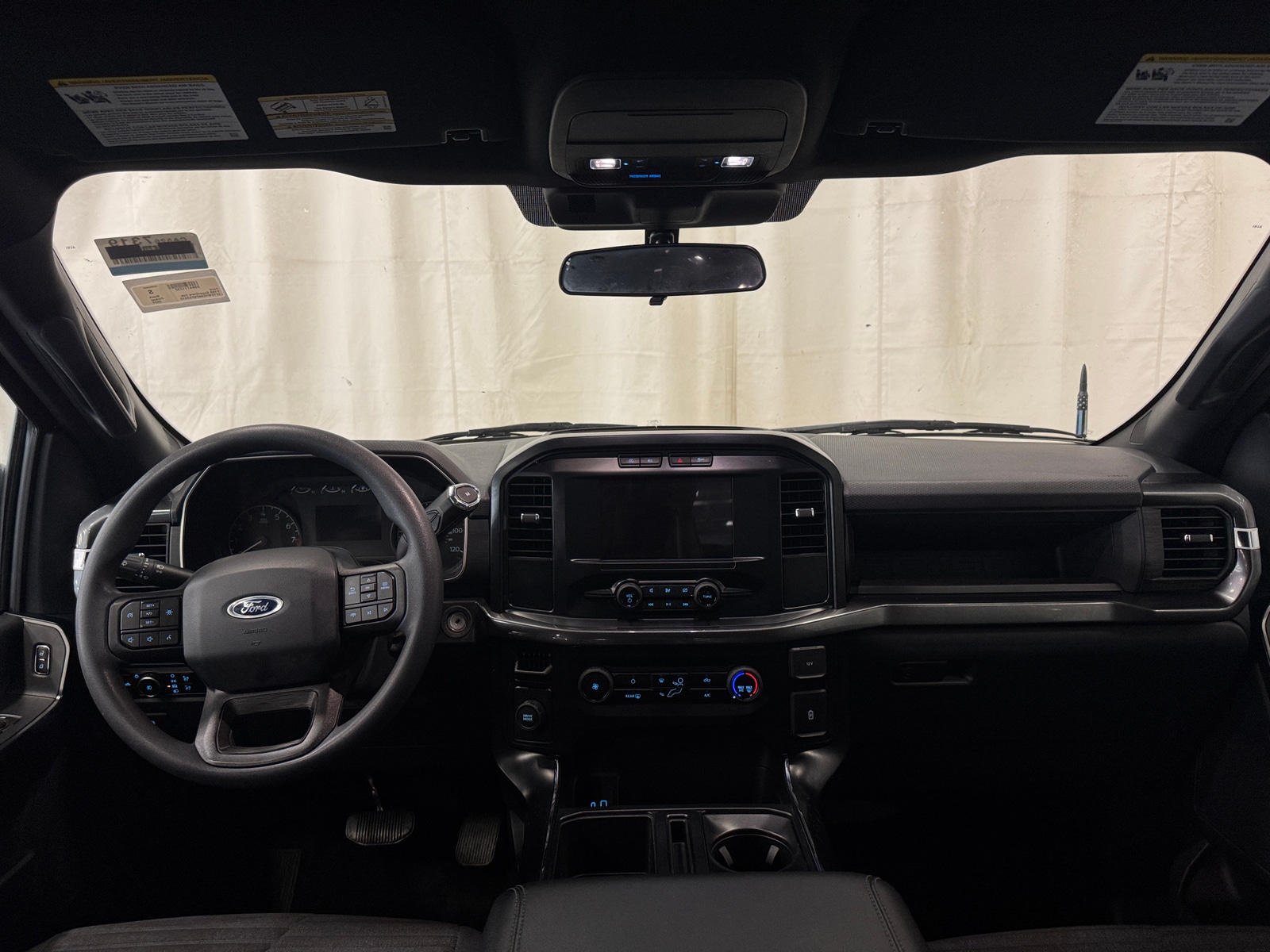 Thumbnail: 2023 Ford Econoline - 3