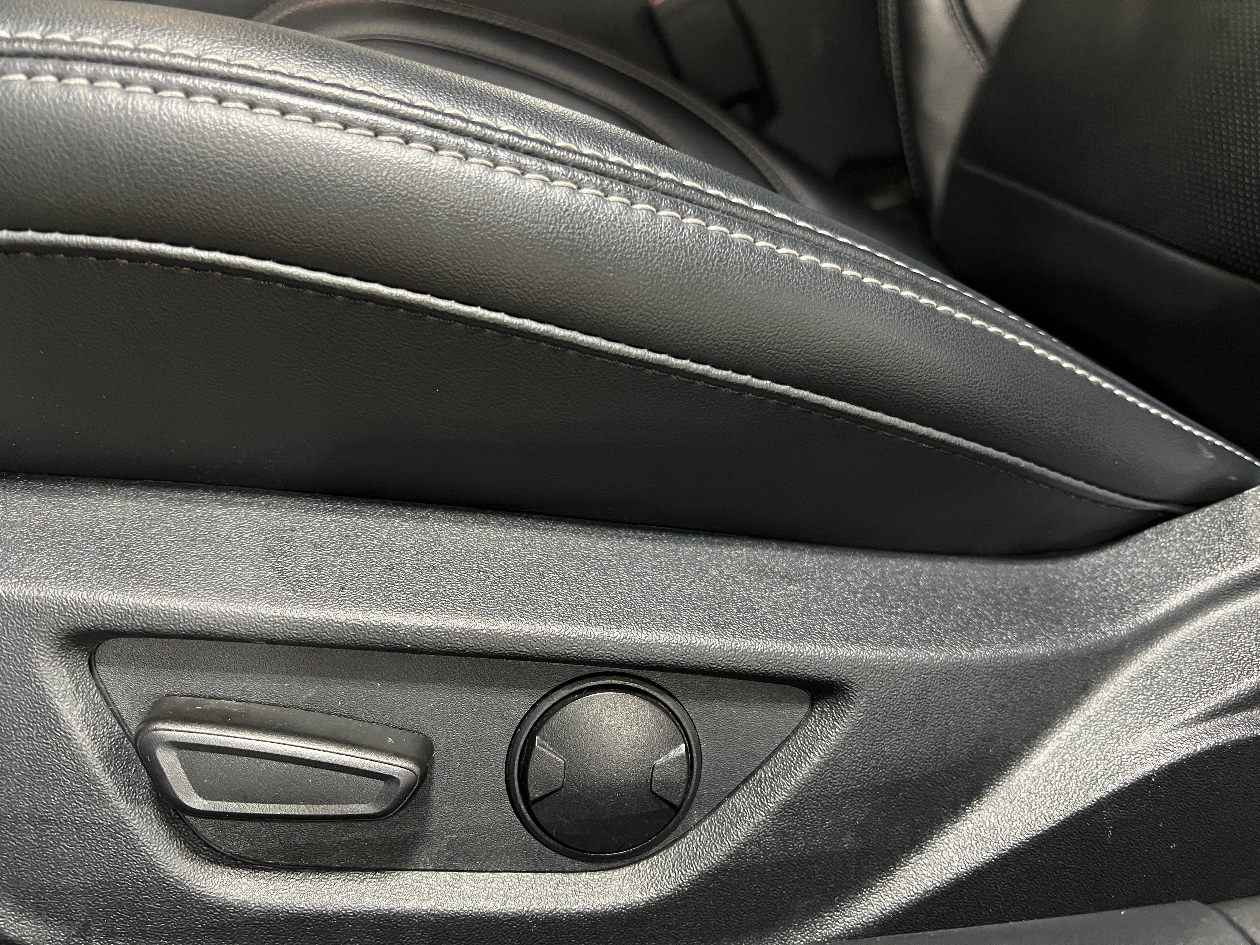 2025 Ford Mustang GT Premium - Photo 10