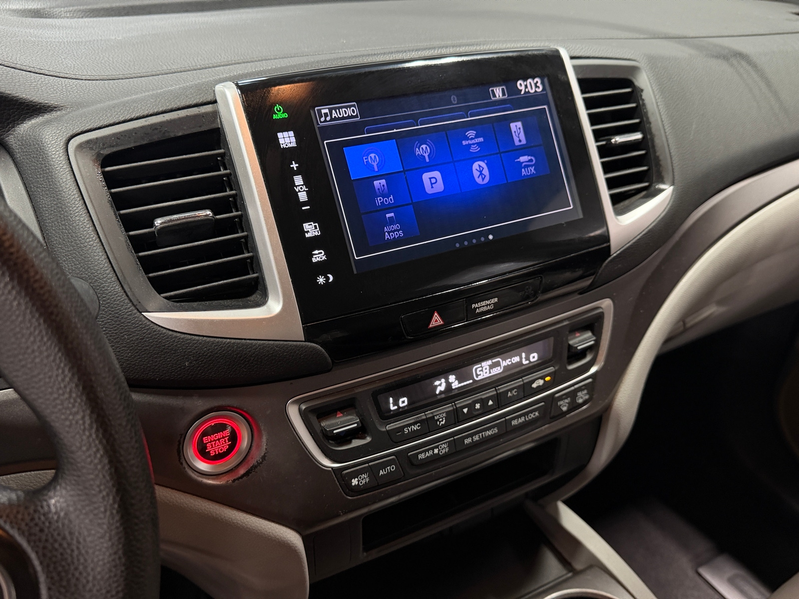 Thumbnail: 2016 Honda Pilot - 4