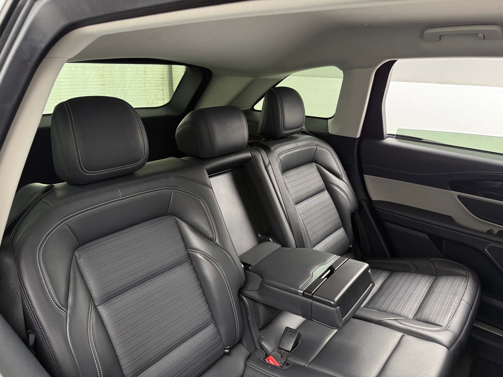 Thumbnail: 2024 Lincoln Nautilus - 5