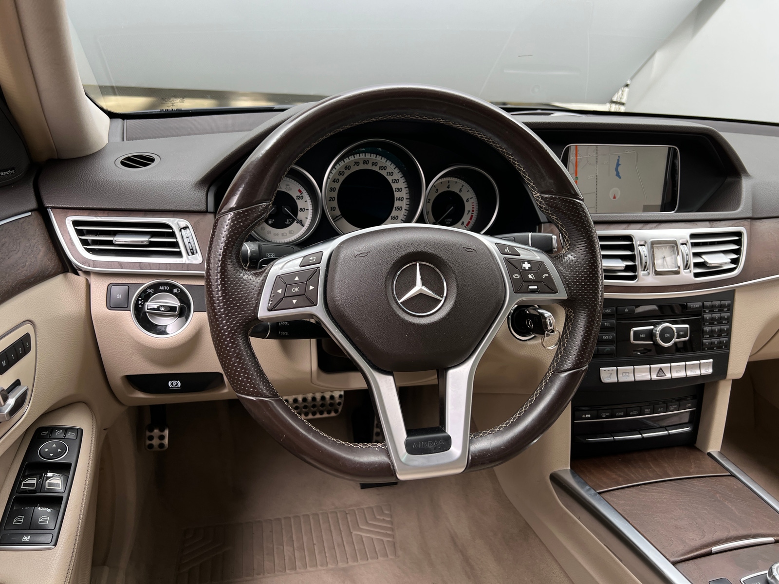 Thumbnail: 2015 Mercedes-Benz E-Class - 4