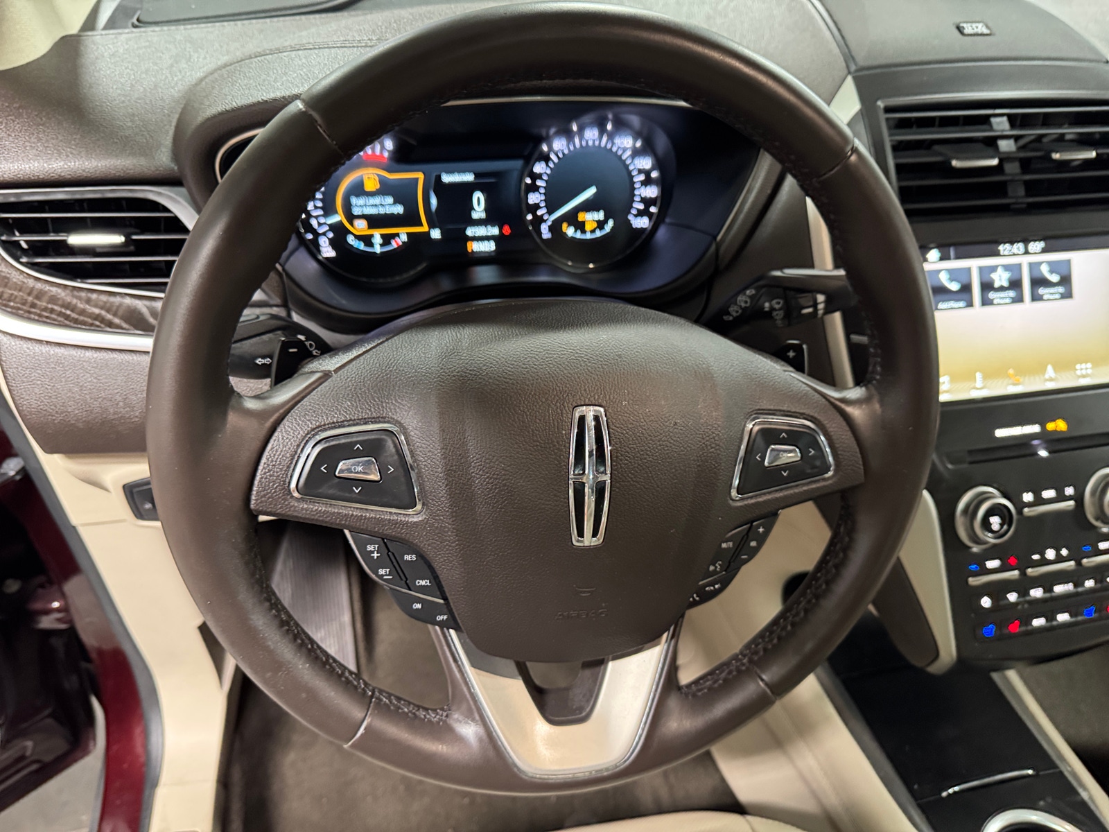 Thumbnail: 2019 Lincoln MKC - 4