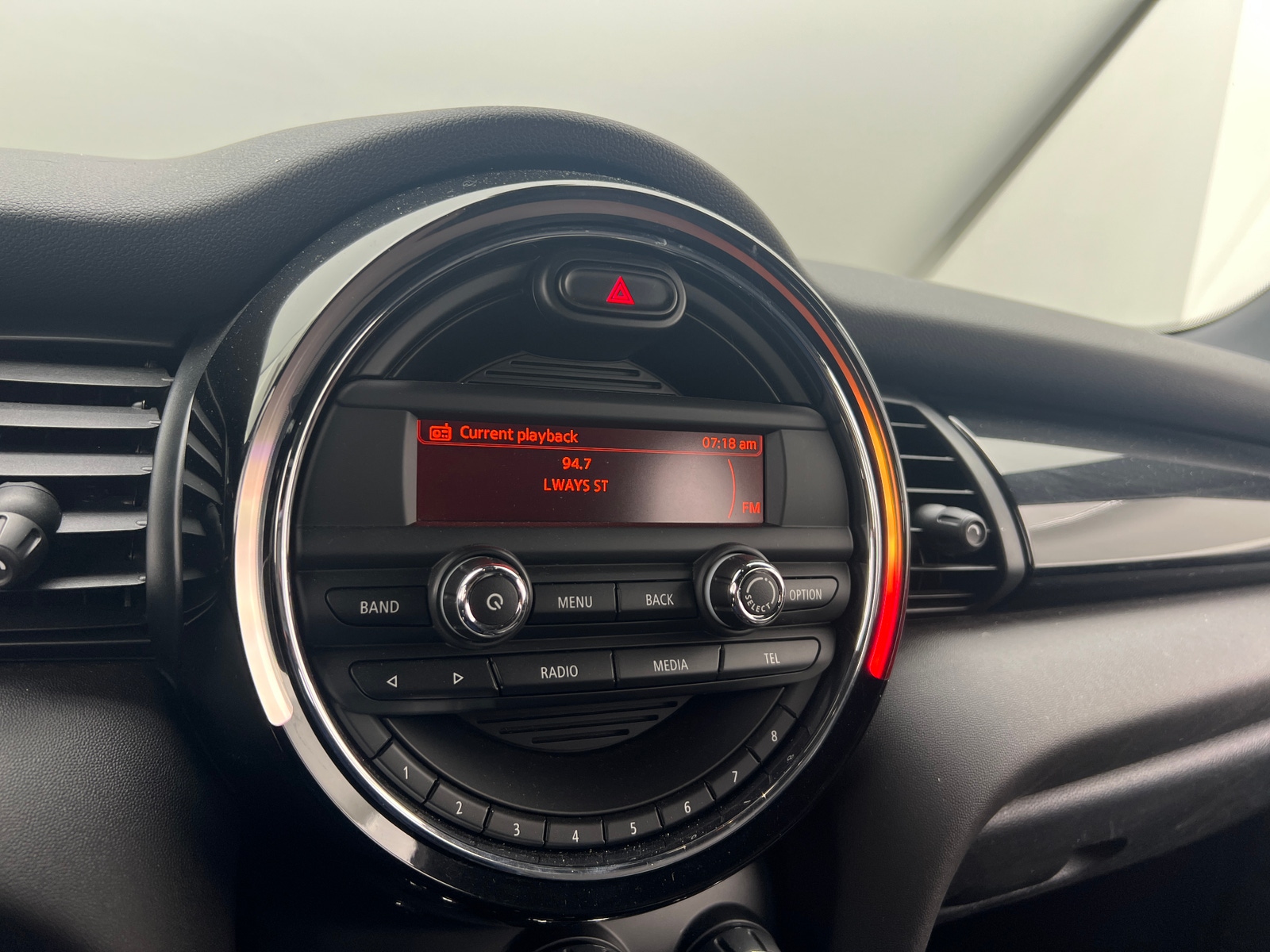 Thumbnail: 2016 MINI Cooper Hardtop - 3