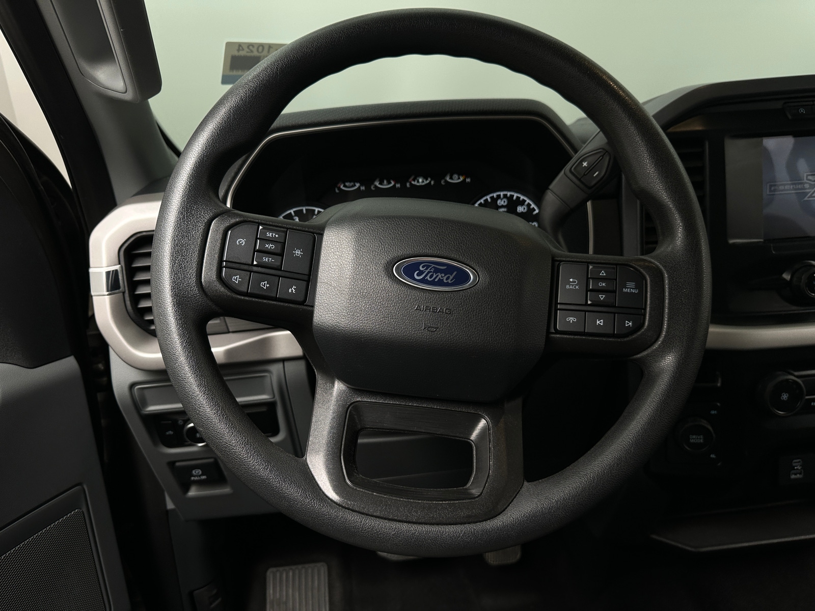 Thumbnail: 2023 Ford Econoline - 5