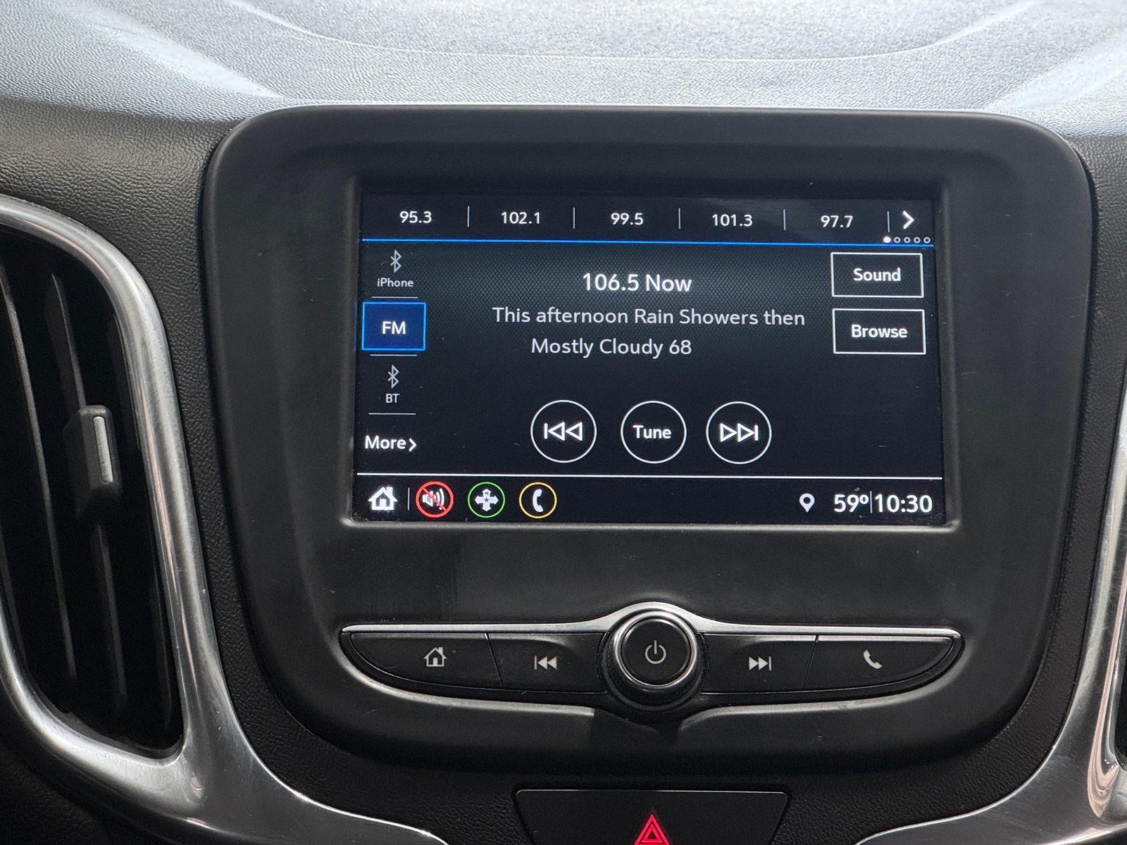 Thumbnail: 2019 Chevrolet Equinox - 4