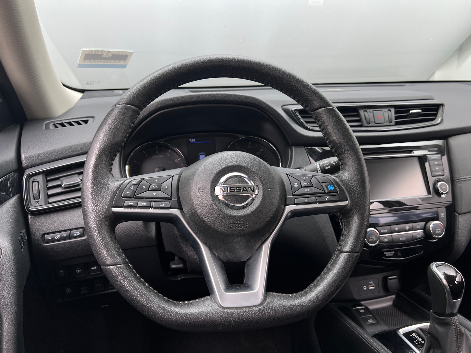 Thumbnail: 2019 Nissan Rogue - 4