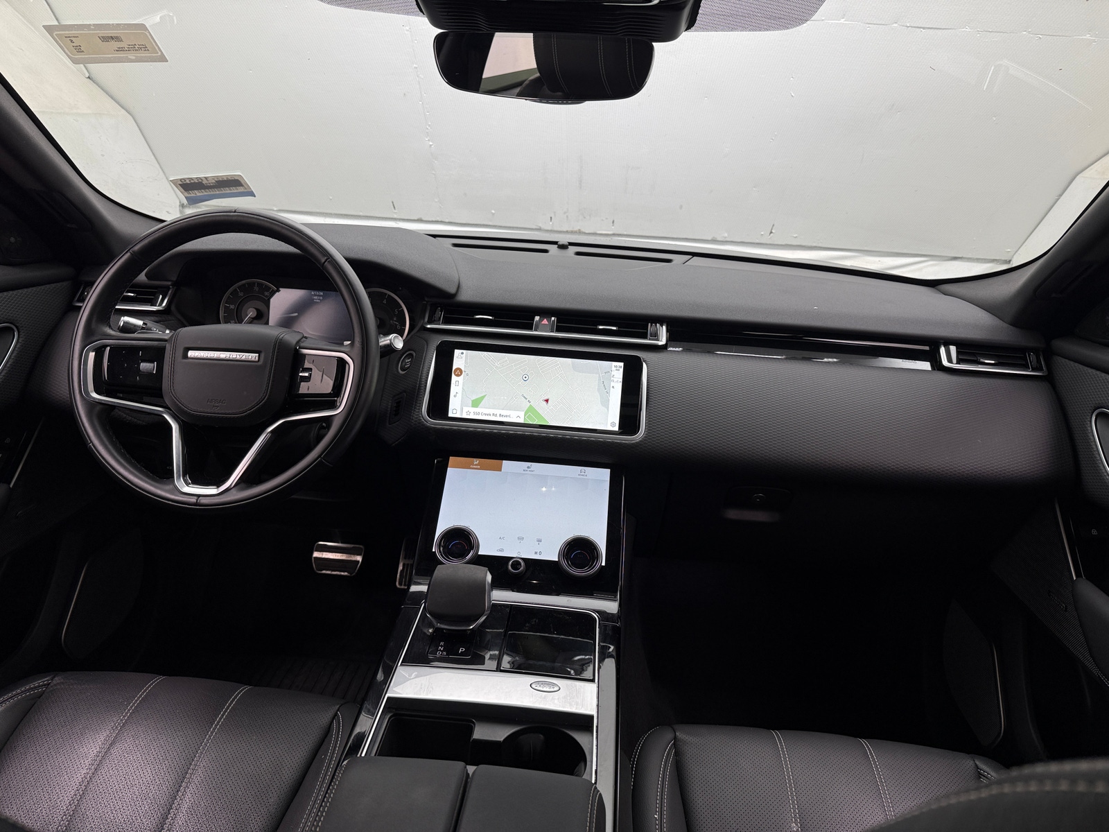 Thumbnail: 2022 Land Rover Range Rover Velar - 2