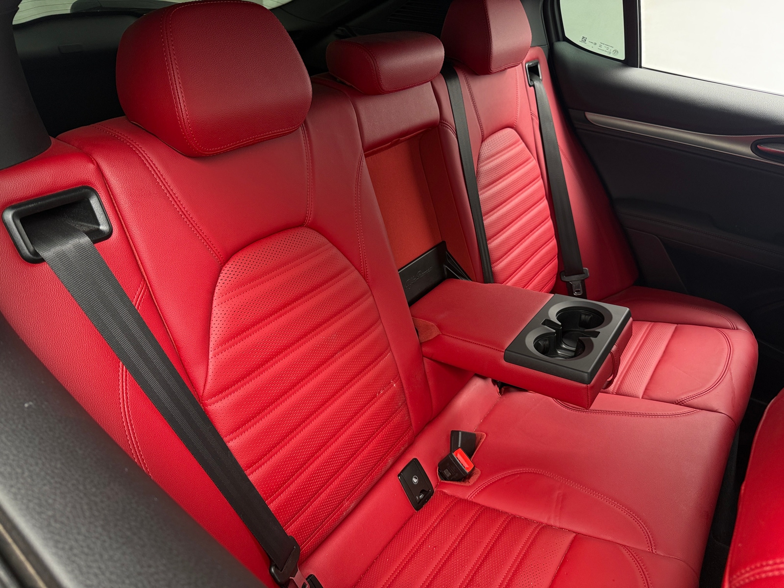 Thumbnail: 2024 Alfa Romeo Stelvio - 5