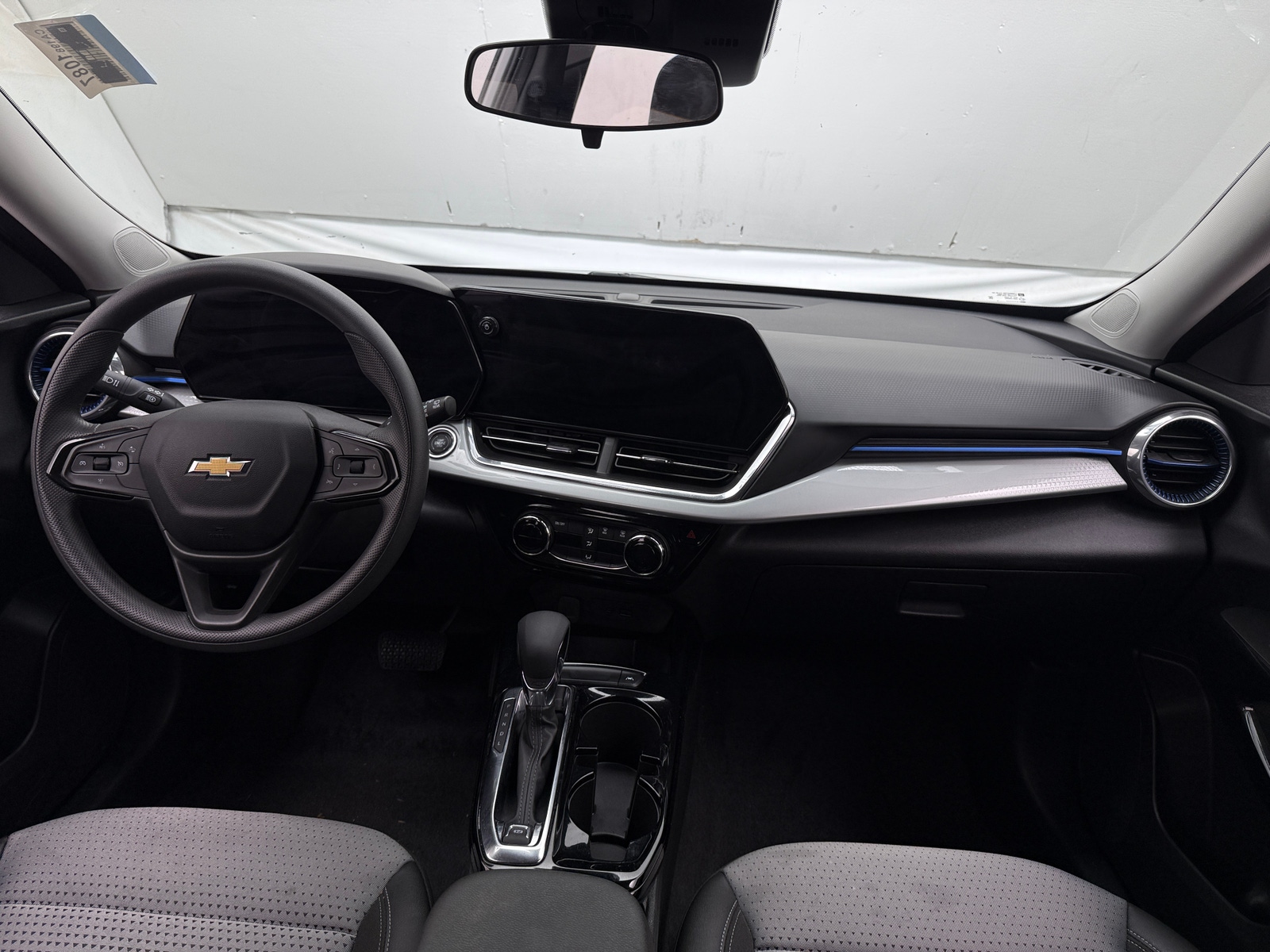 Thumbnail: 2025 Chevrolet Trax - 3