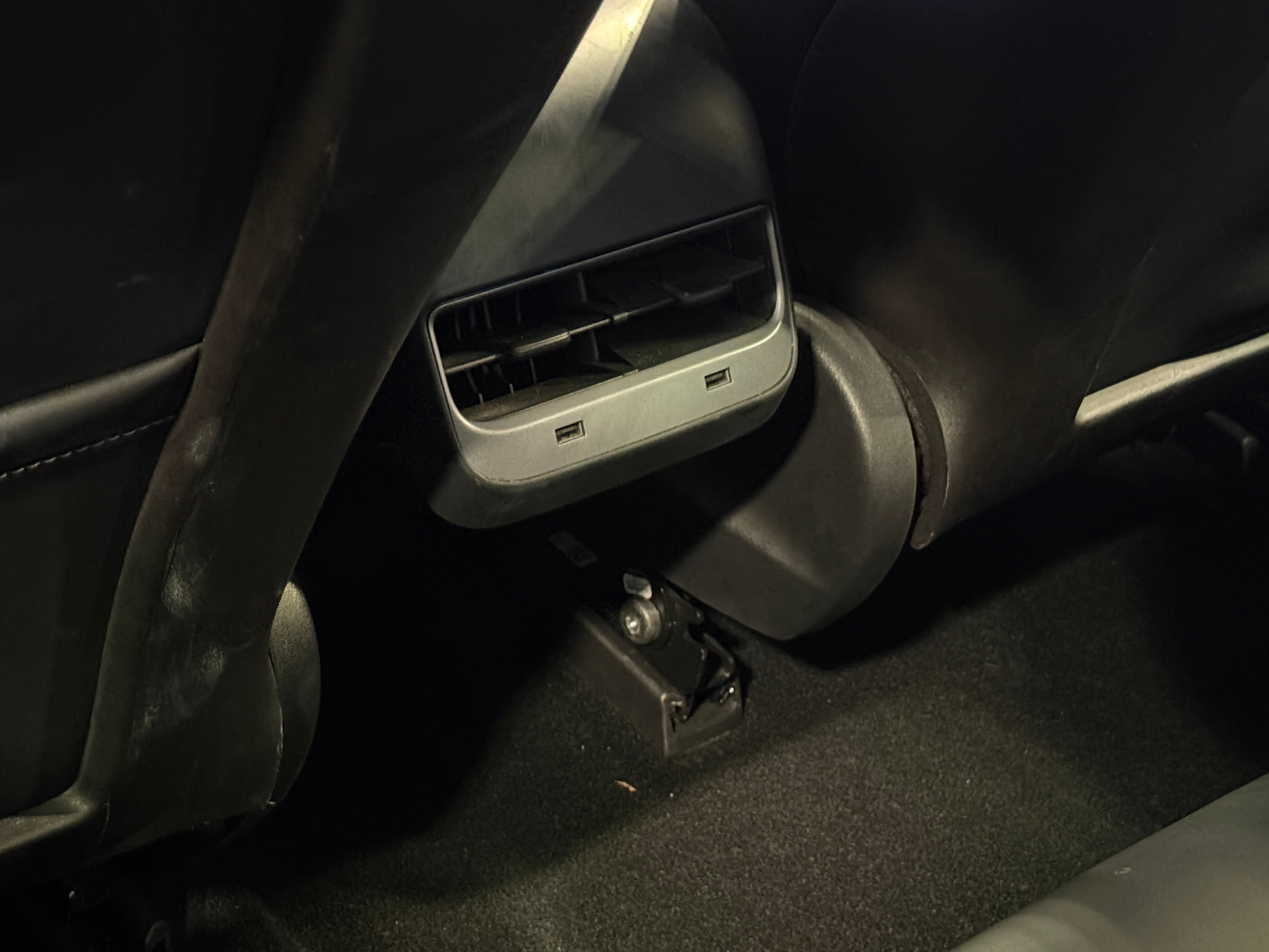 Used 2019 Tesla Model 3 Base with VIN 5YJ3E1EAXKF410735 for sale in Auburn, WA