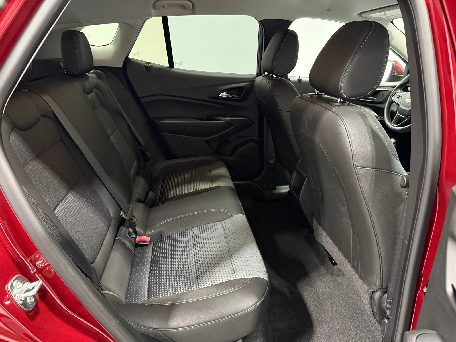 Thumbnail: 2025 Chevrolet Trax - 6