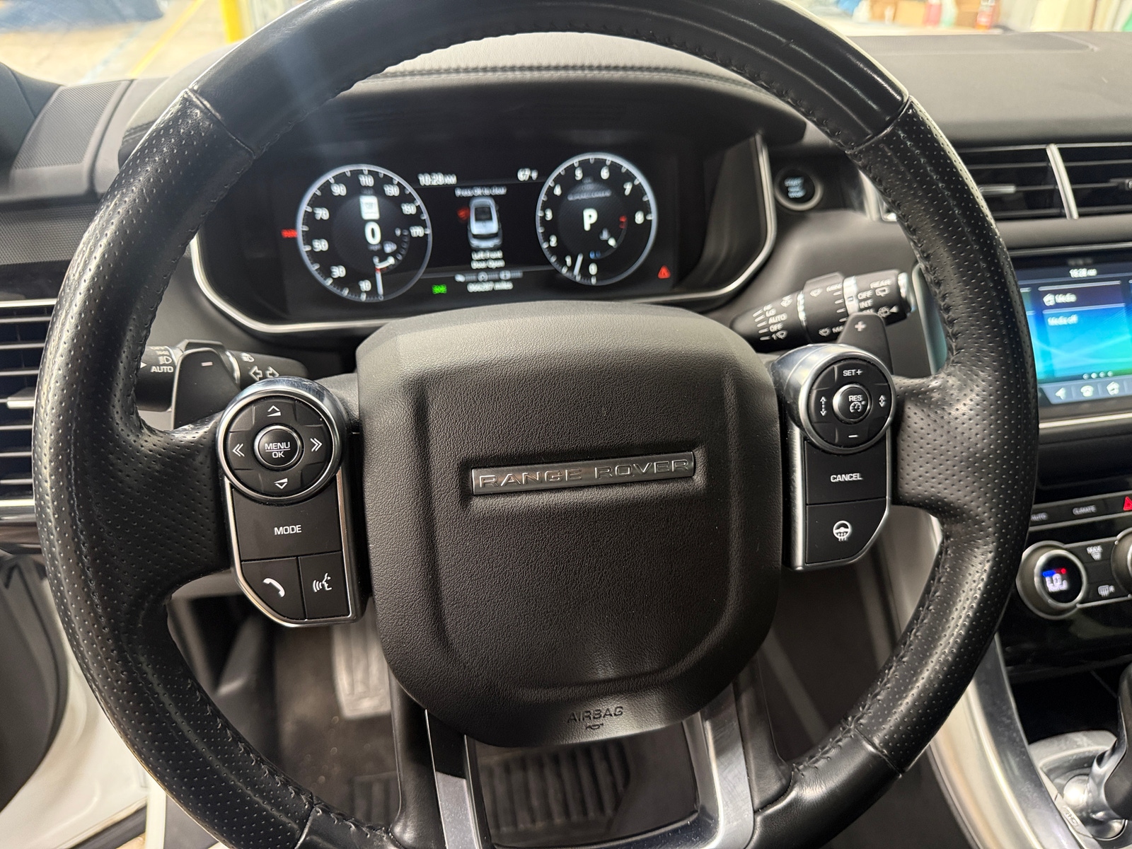 Thumbnail: 2017 Land Rover Range Rover Sport - 4