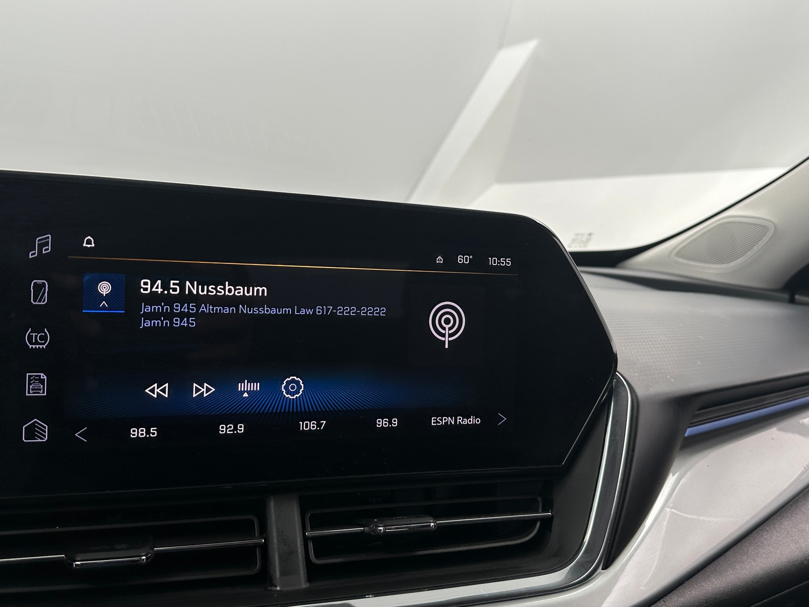 Thumbnail: 2025 Chevrolet Trax - 4