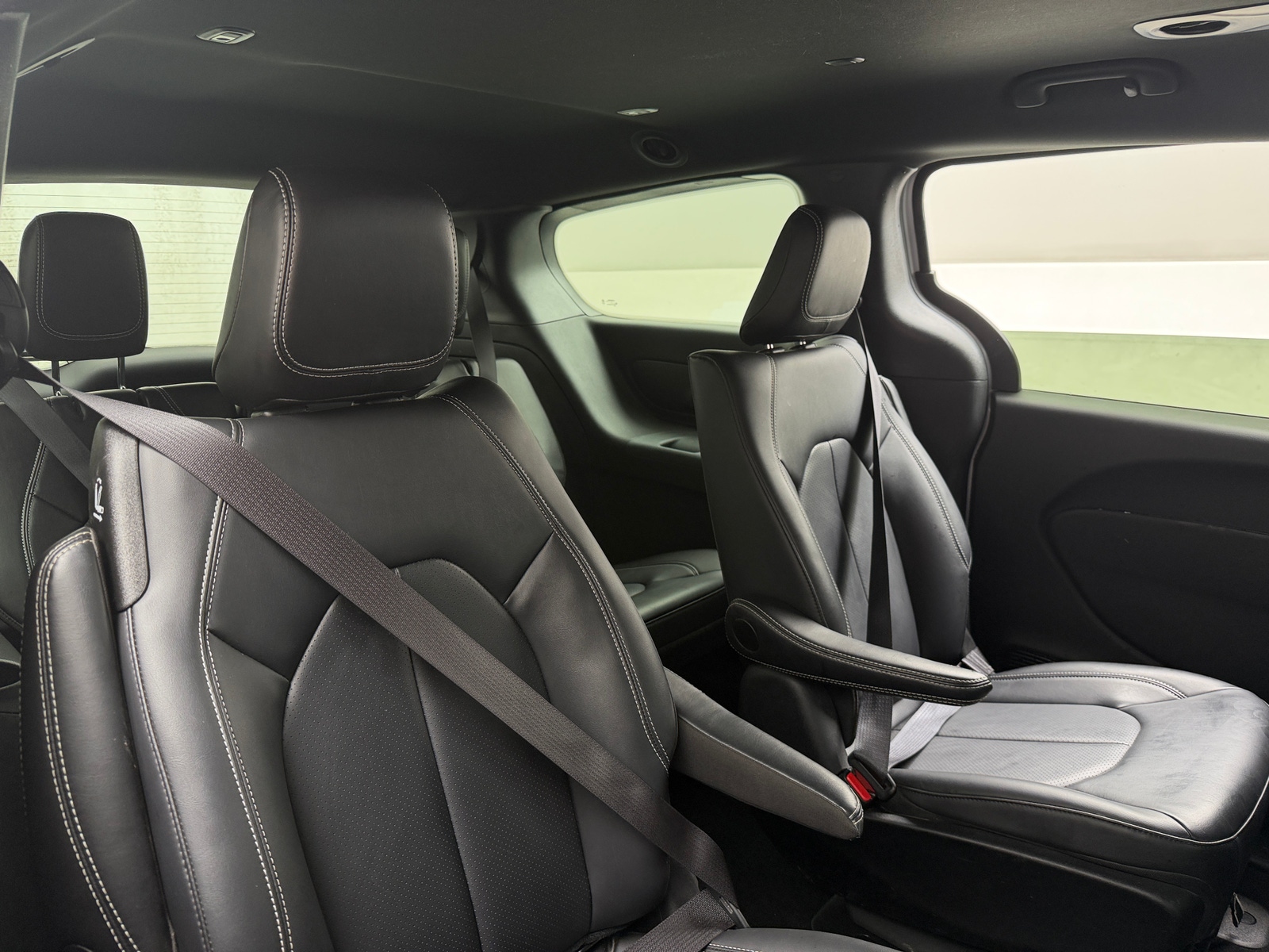 Thumbnail: 2024 Chrysler Pacifica - 5