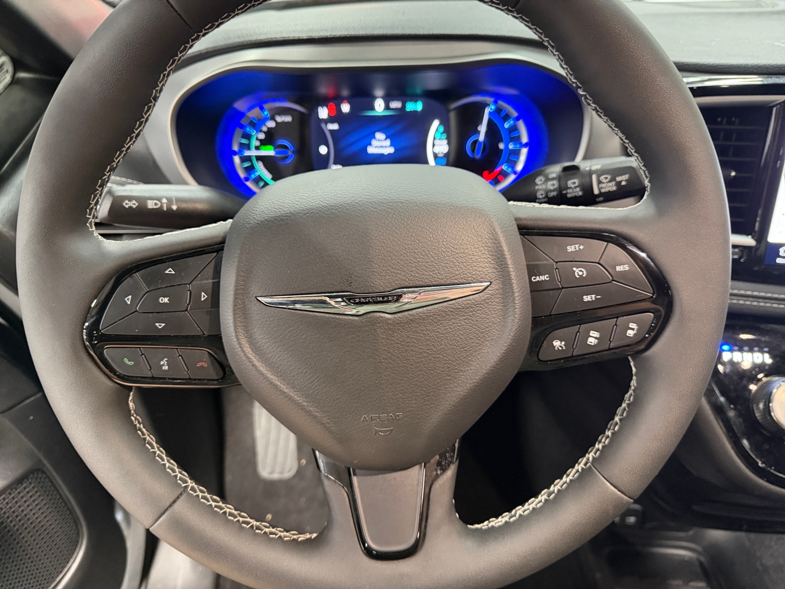 Thumbnail: 2024 Chrysler Pacifica - 4