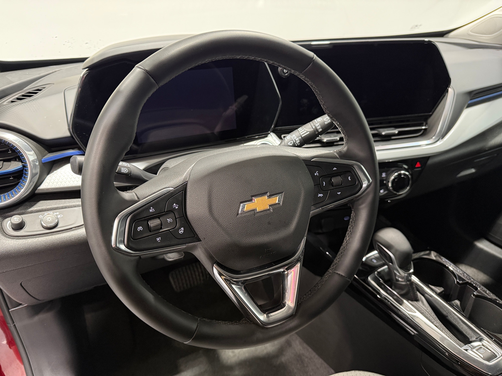 Thumbnail: 2025 Chevrolet Trax - 5