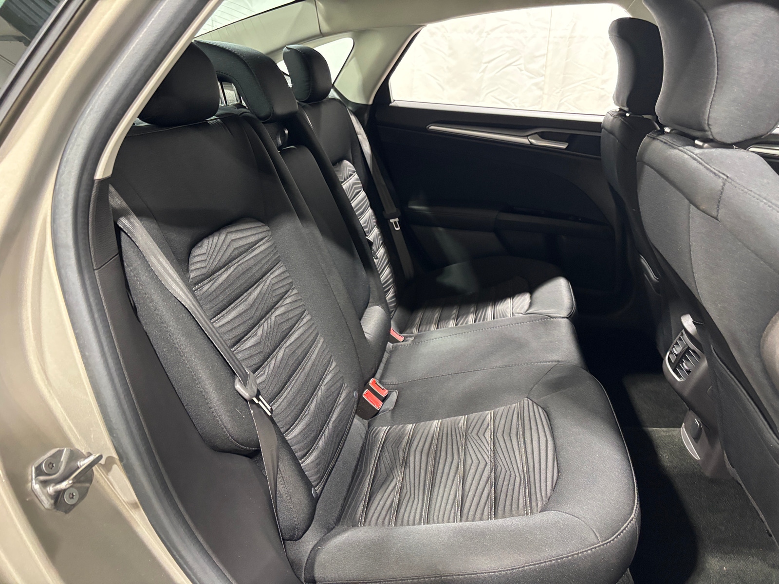 Thumbnail: 2016 Ford Fusion - 6