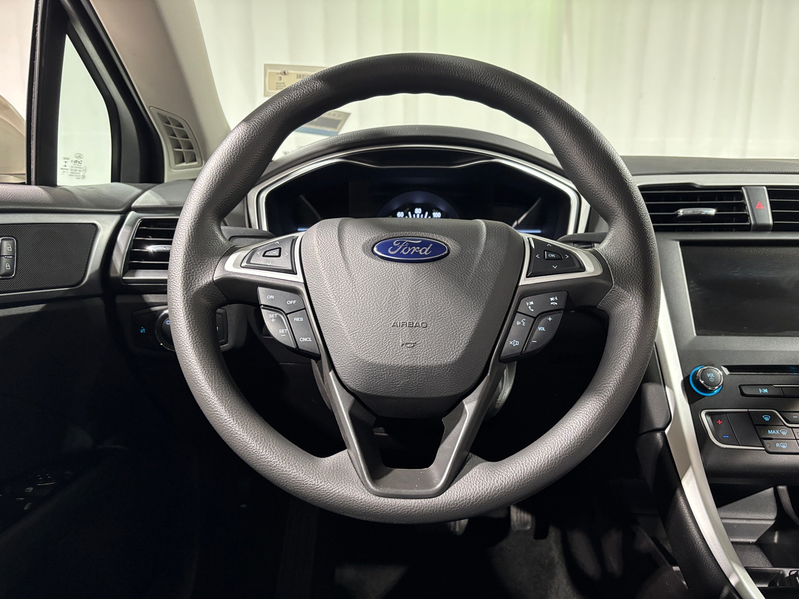 Thumbnail: 2016 Ford Fusion - 5