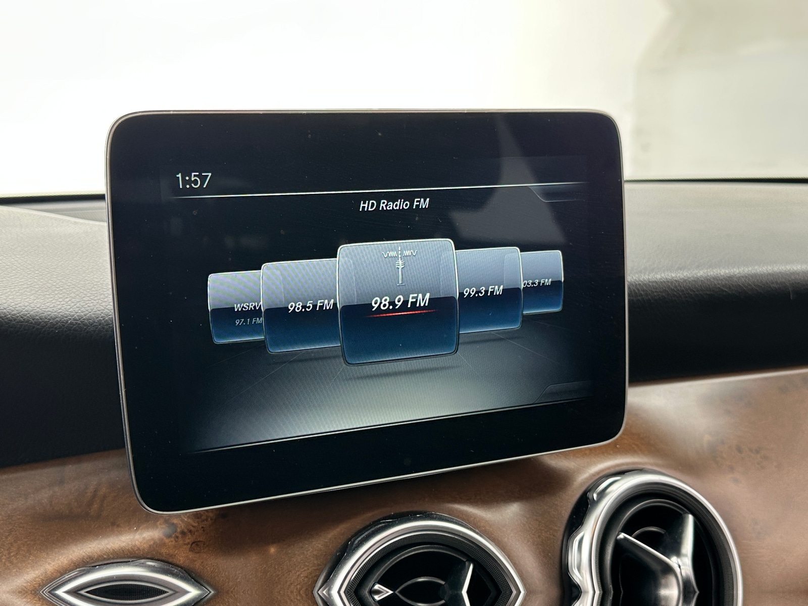 Thumbnail: 2019 Mercedes-Benz GLA - 3