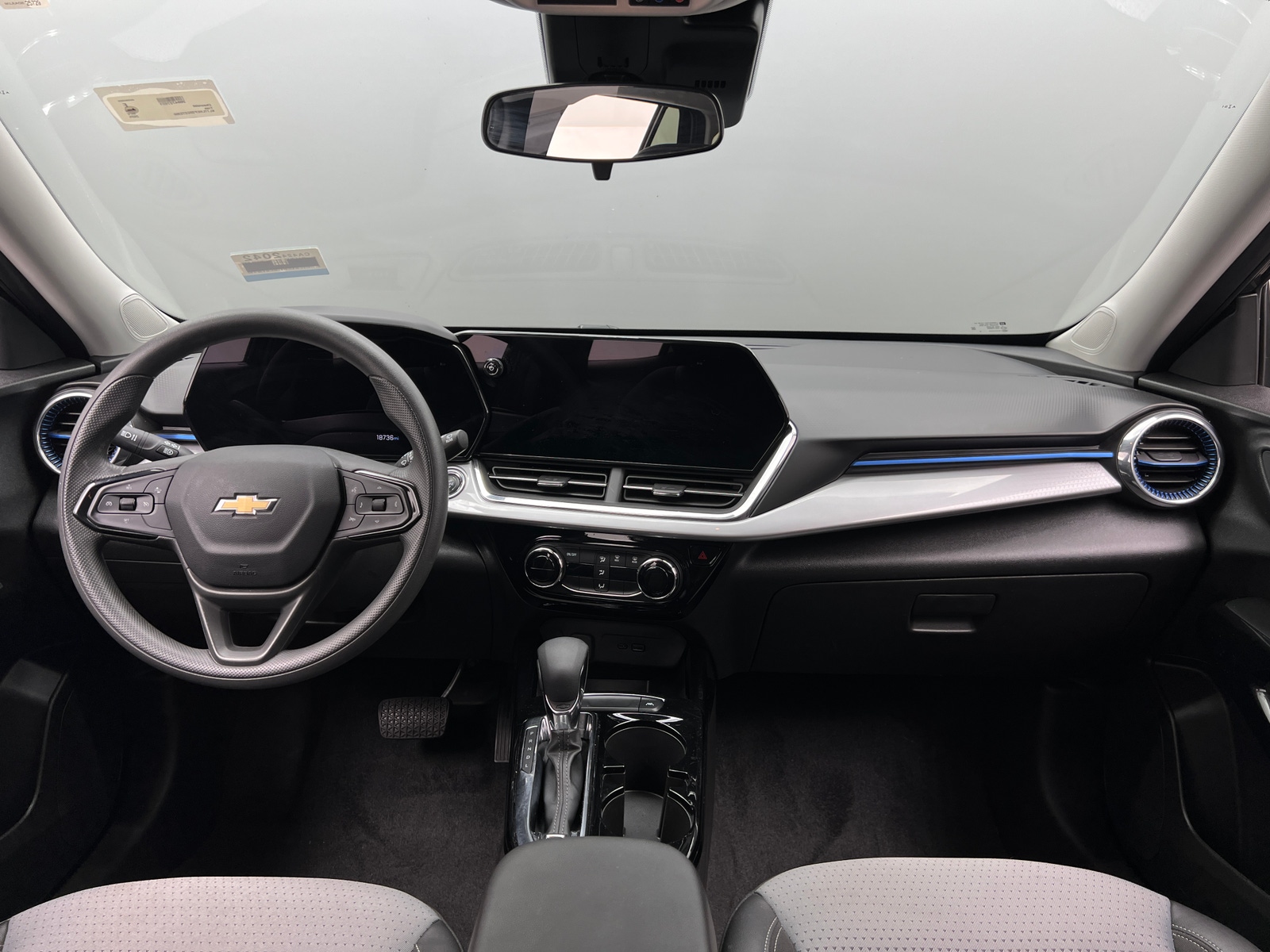 Thumbnail: 2025 Chevrolet Trax - 3