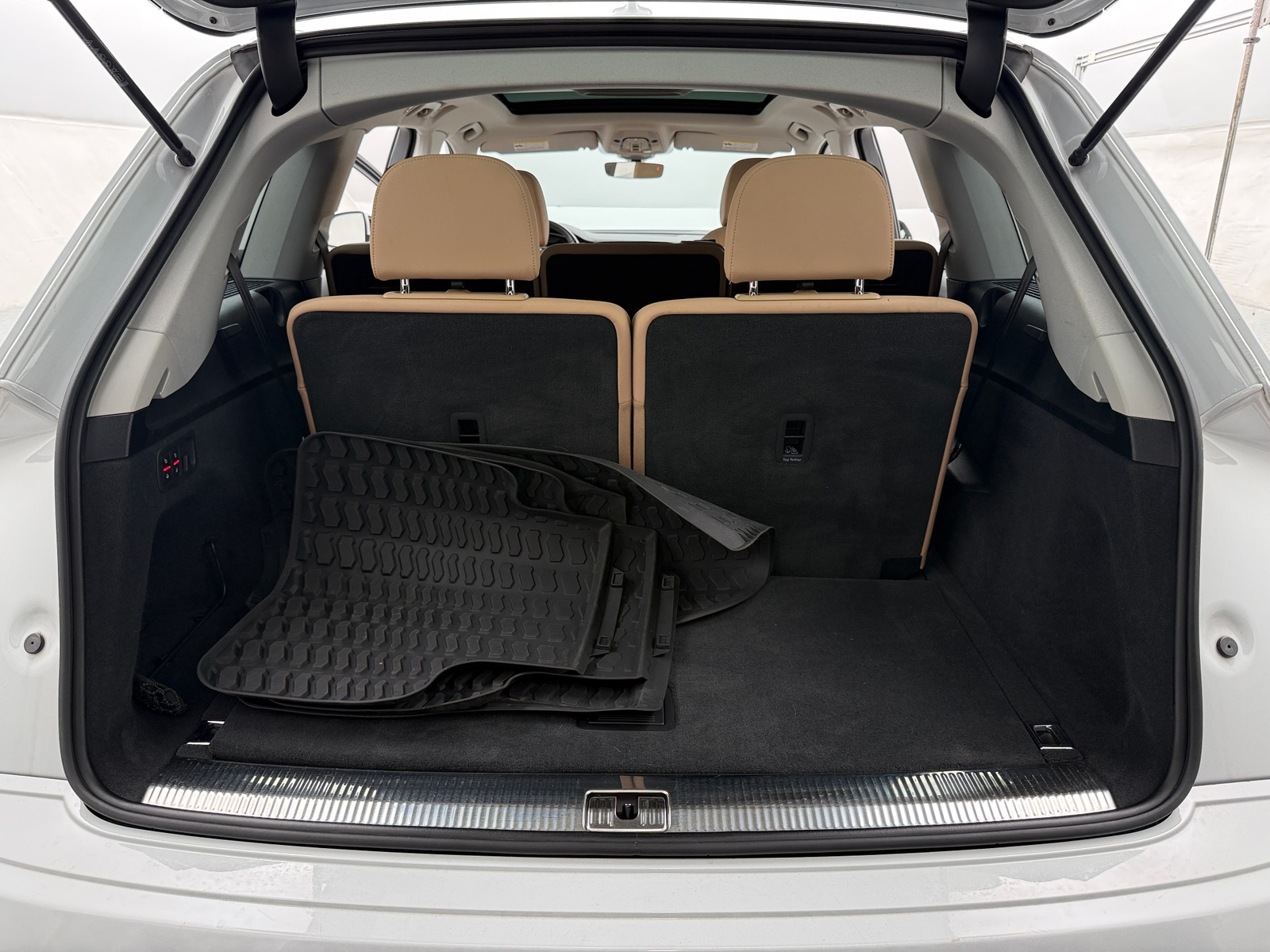 Thumbnail: 2021 Audi Q7 - 6