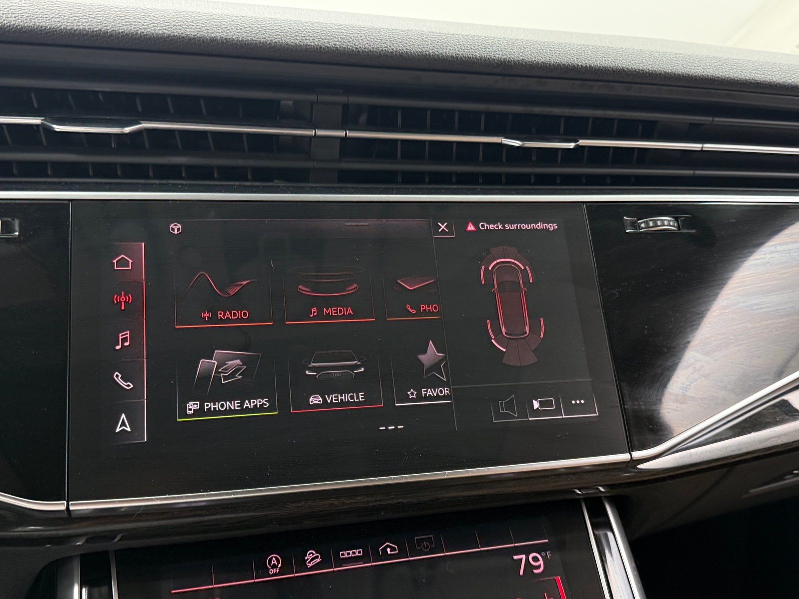 Thumbnail: 2021 Audi Q7 - 3