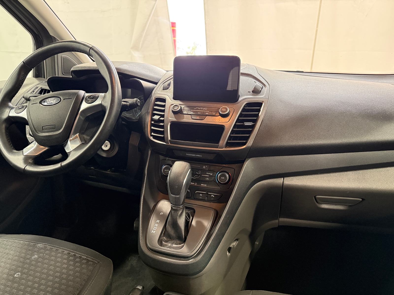 Thumbnail: 2022 Ford Transit Series - 4