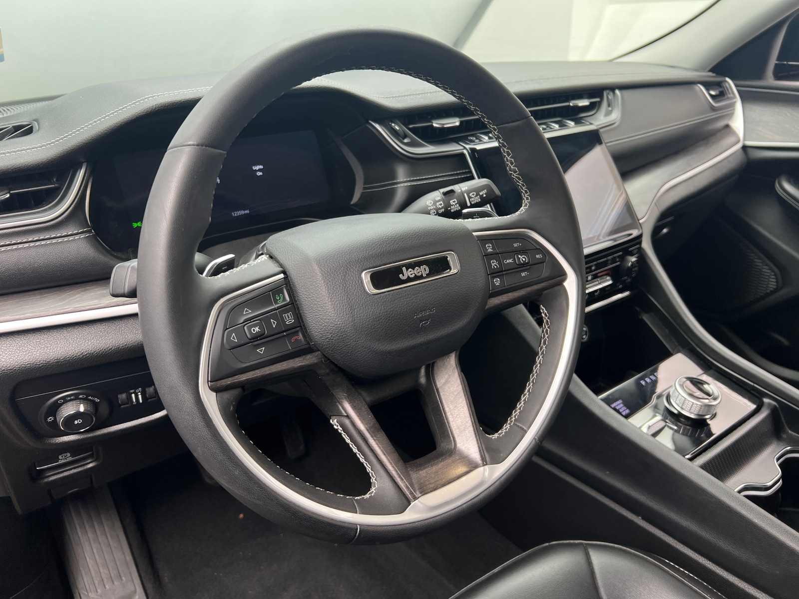 Thumbnail: 2023 Jeep Grand Cherokee - 4