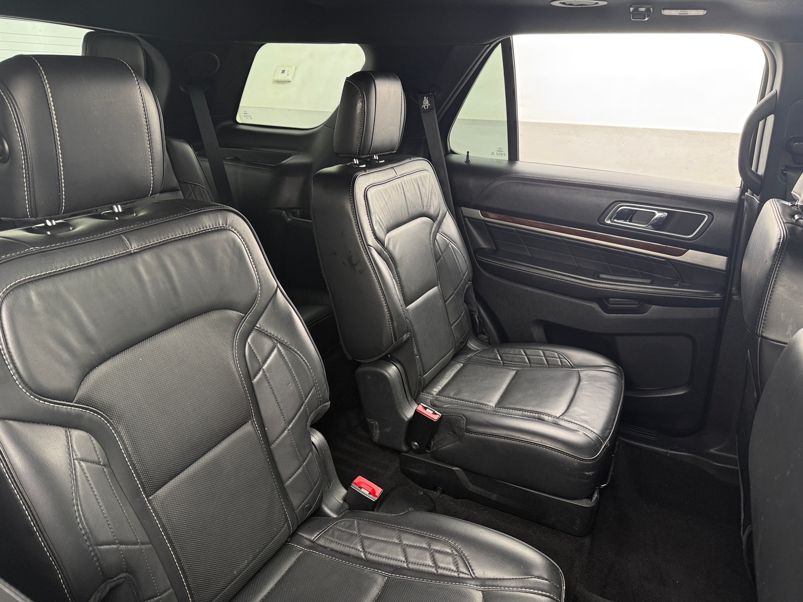 Thumbnail: 2019 Ford Explorer - 5