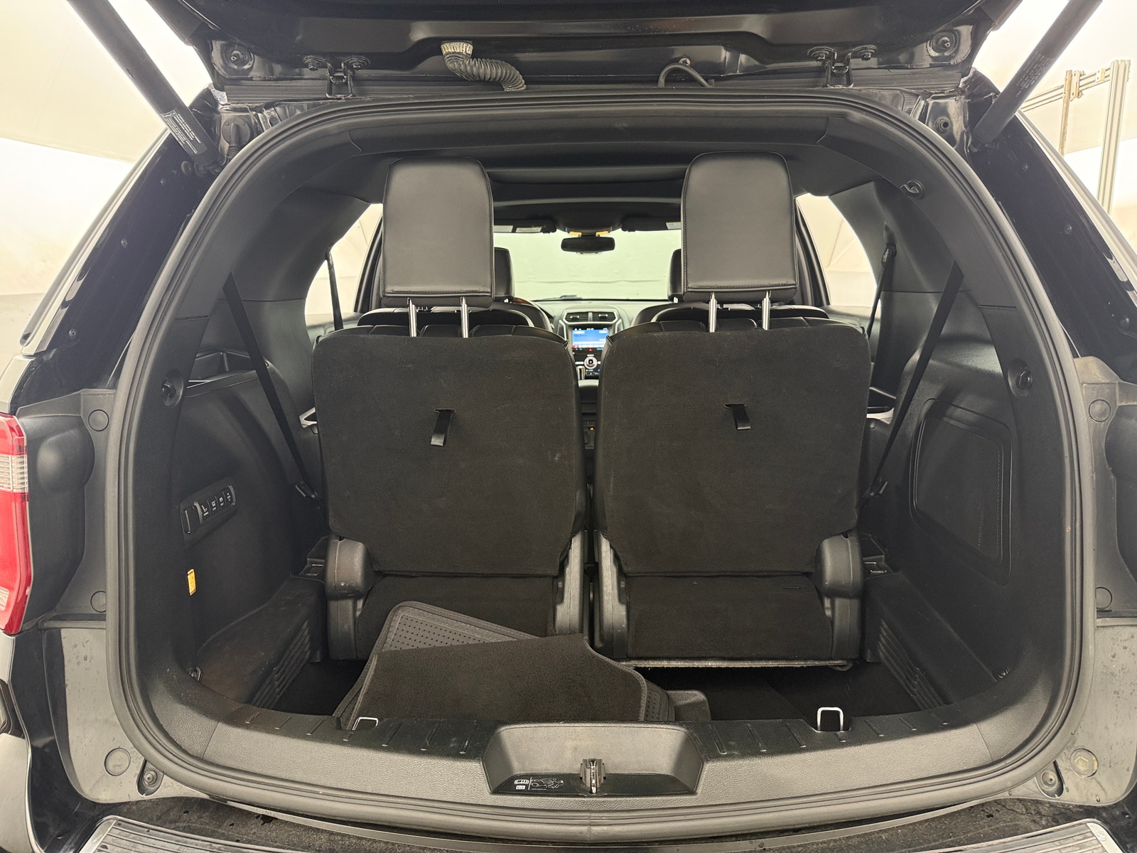 Thumbnail: 2019 Ford Explorer - 6