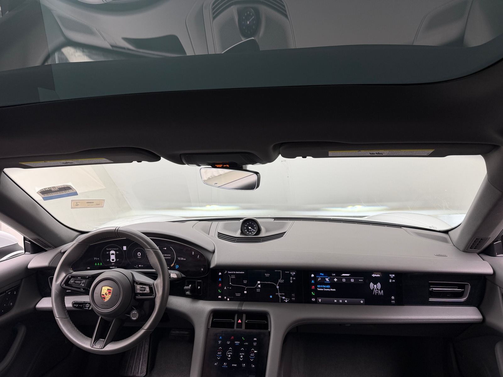 Thumbnail: 2022 Porsche Taycan - 2