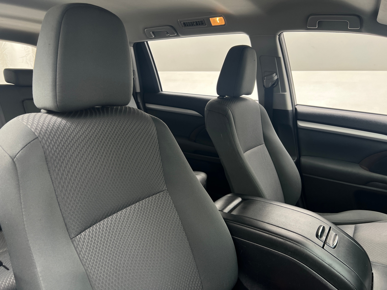 Thumbnail: 2018 Toyota Highlander - 2