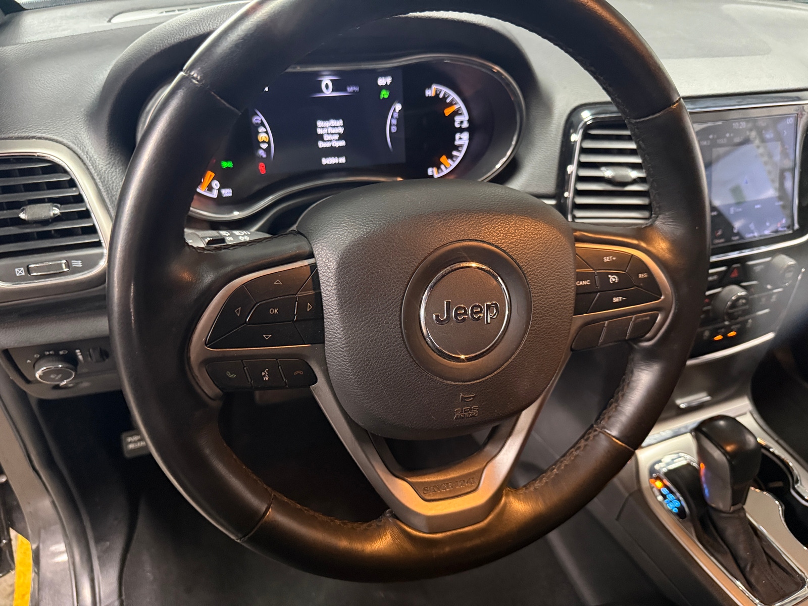 Thumbnail: 2019 Jeep Grand Cherokee - 4