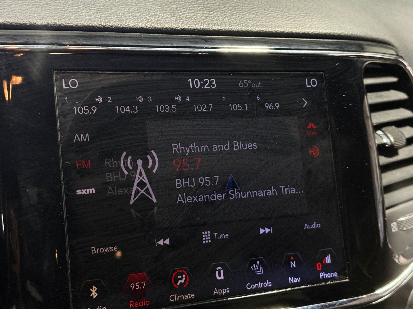 Thumbnail: 2019 Jeep Grand Cherokee - 3