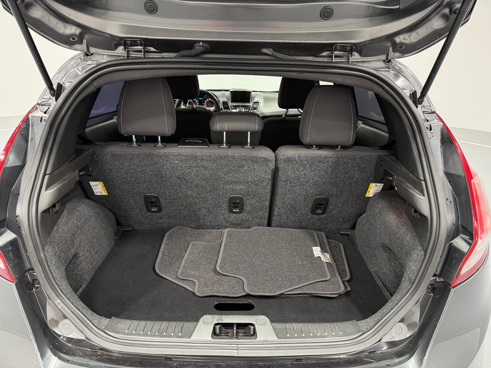 Thumbnail: 2018 Ford Fiesta - 7