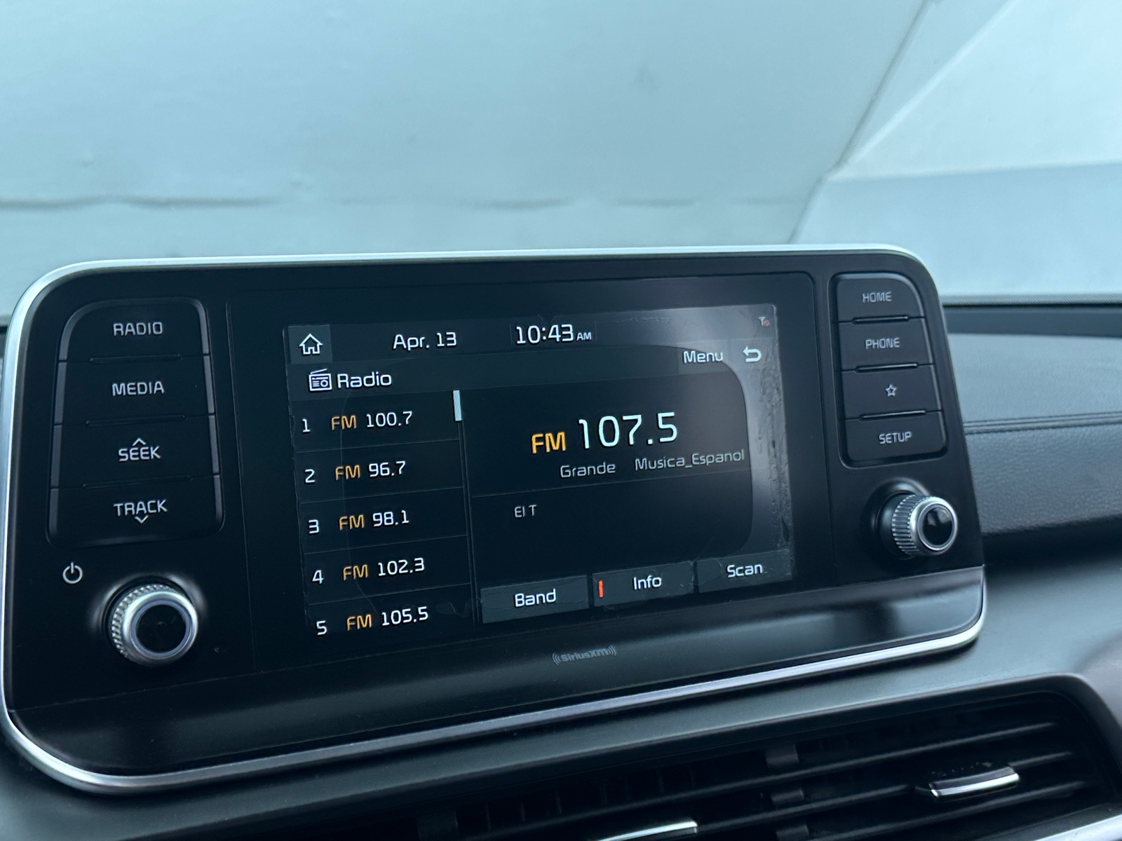 Thumbnail: 2020 Kia Telluride - 3