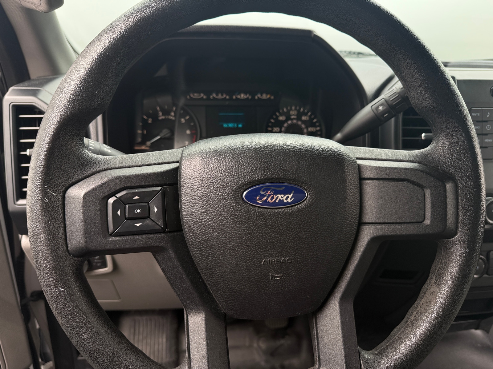 Thumbnail: 2016 Ford Econoline - 4